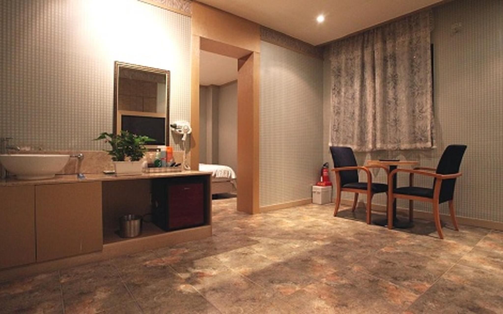 Foto - Seocho Yuwon Hotel Nambu Terminal
