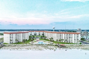 Exterior - El Matador Unit 442, Gulfview special rate in May due to cancellation (Fort Walton Beach)