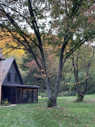 Brisbane House: Restored Historic Stone House in the Country
