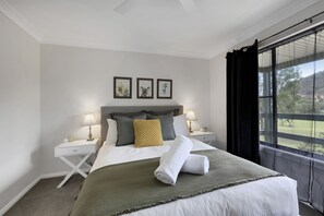Basic House | 2 bedrooms, iron/ironing board, free WiFi