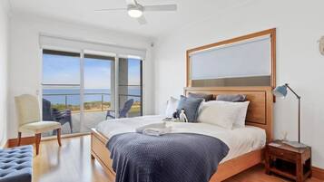 4 slaapkamers, een strijkplank/strijkijzer, wifi, beddengoed