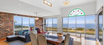Bayfront Bliss with Spa, Views and Fire
