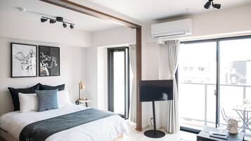 Deluxe Studio Apartment | Memory foam beds, individually decorated, individually furnished, desk