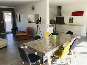 Dining - Villa with swimming pool ideal for couple with children near Hyères  (La crau)