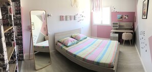 3 chambres, fer et planche à repasser, lit parapluie, Wi-Fi gratuit