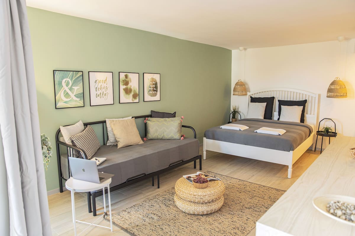 Double Room, 1 Queen Bed with Sofa bed