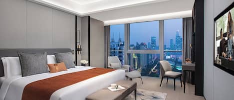 Premier-Zimmer, 1 Schlafzimmer | 1 Schlafzimmer, Zimmersafe, Schreibtisch, Verdunkelungsvorhänge