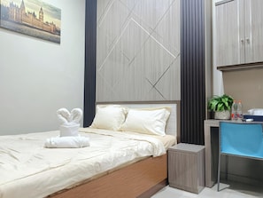 Deluxe Double Room | Desk, free WiFi, bed sheets - Pondok Indah Homestay by ecommerceloka (Samarinda)
