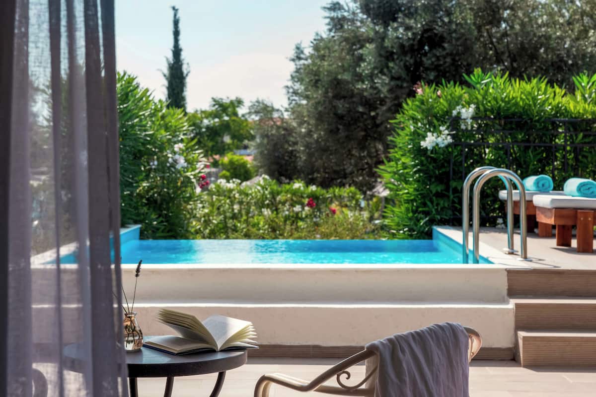 Upbeat Bungalow Garden View Private Pool | Private pool