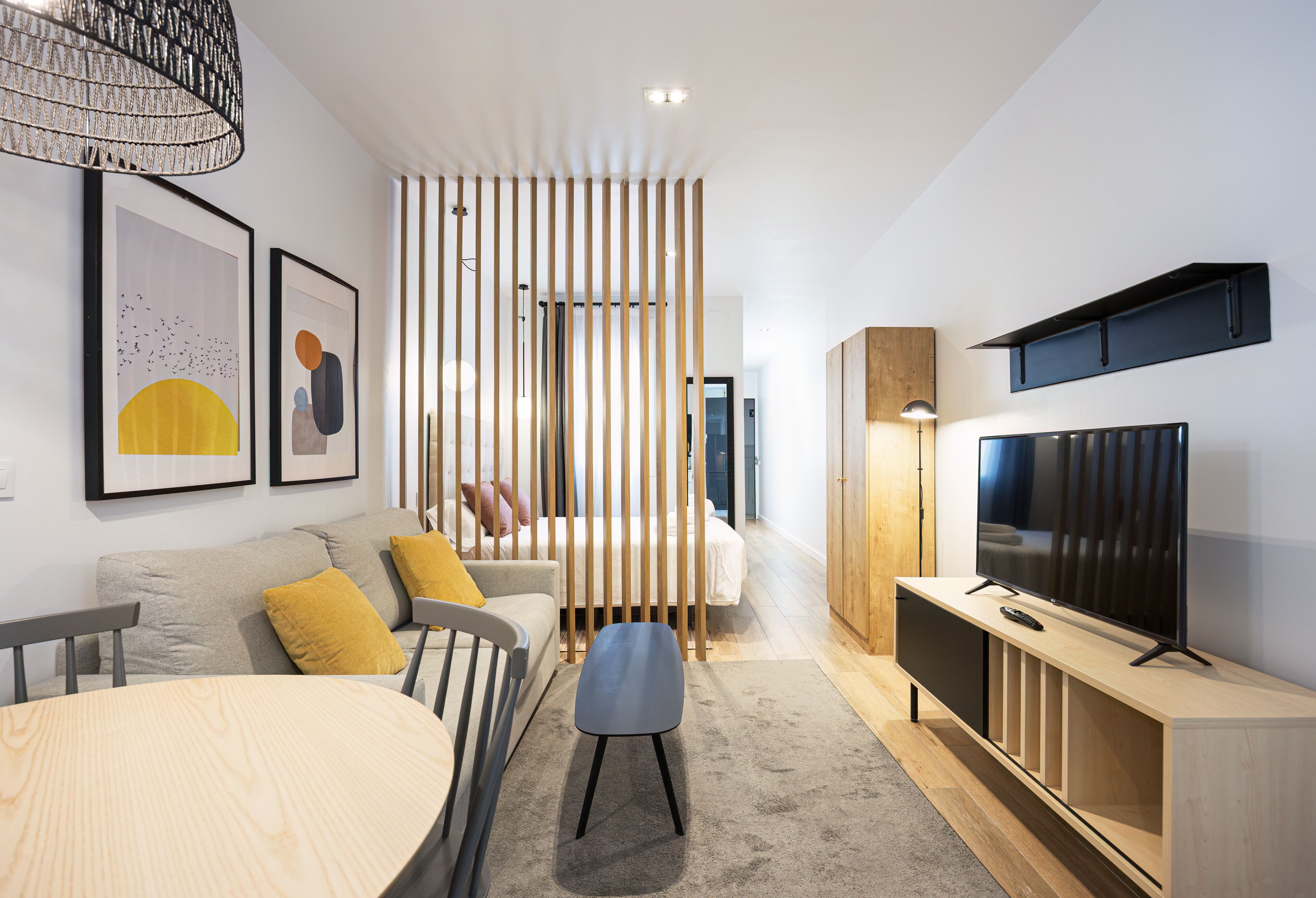 开间 | 熨斗/熨衣板、免费婴儿床、免费 WiFi、床单