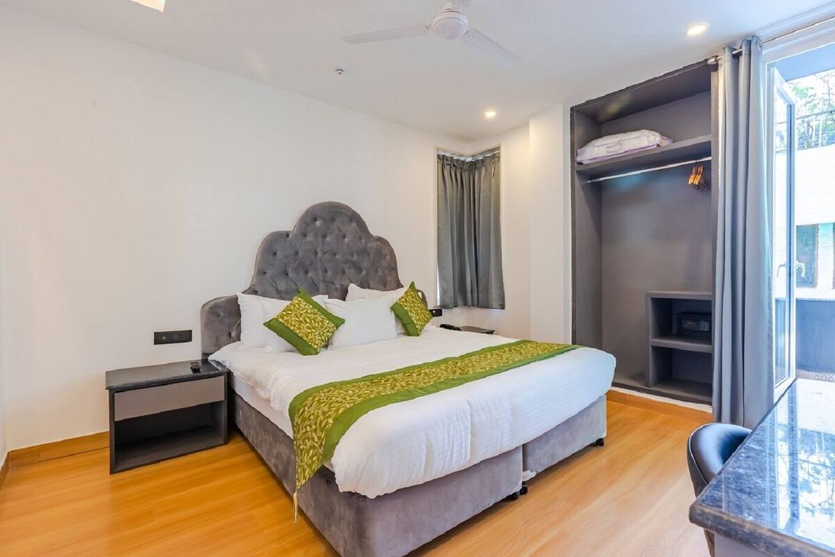Deluxe Room | Gebar bulu kapas, busa memori, peti besi dalam bilik