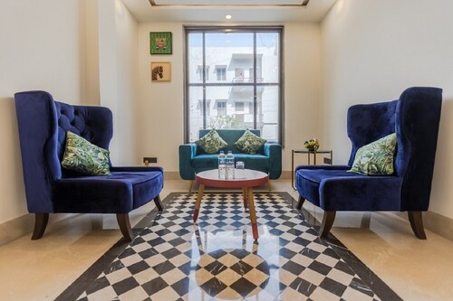 Mayur By Roomsinc Delhi