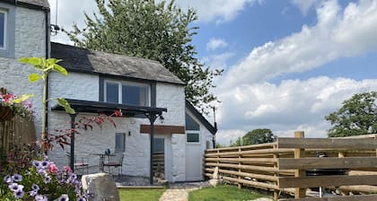 Delightful One Bed Lake District Cottage