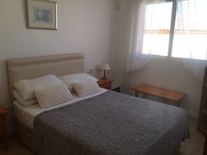 2 bedrooms, iron/ironing board, free wired Internet, bed sheets