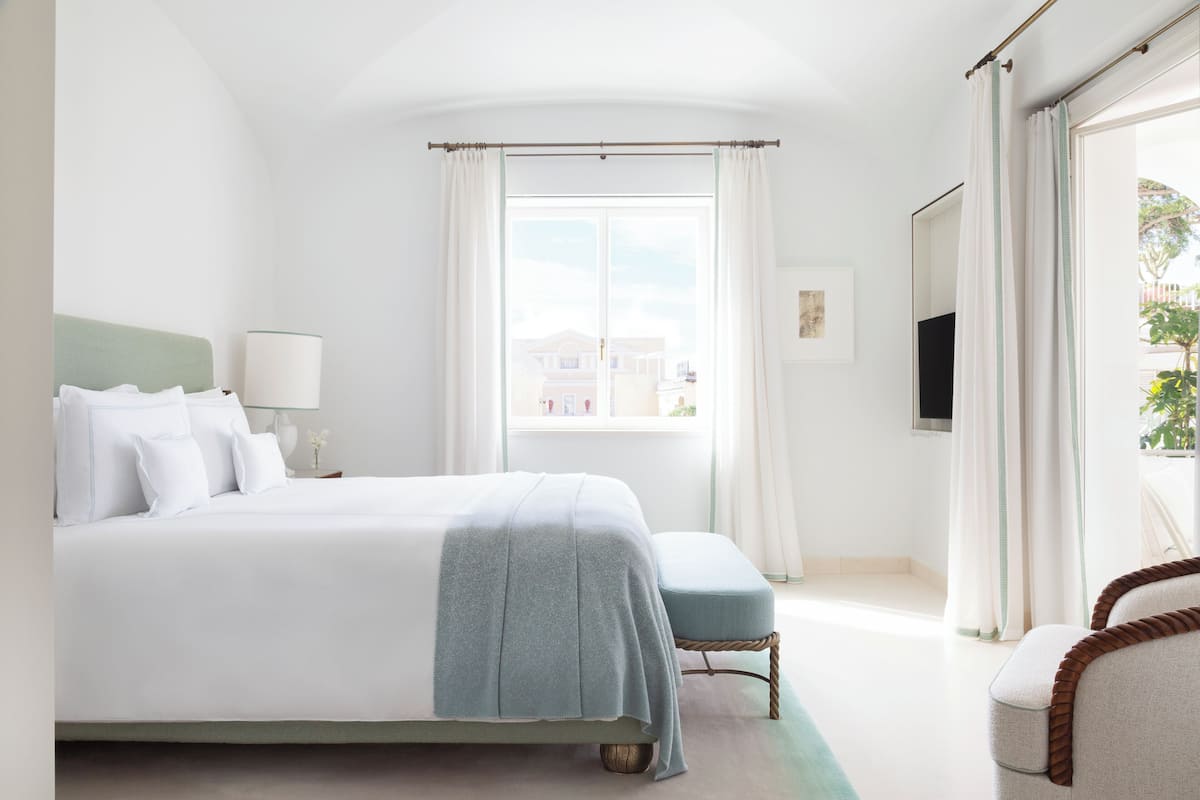 Suite (Prestige) | Sengetøy av topp kvalitet, minibar og safe på rommet