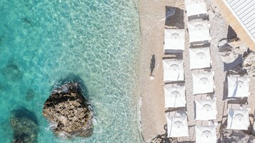 Privát strand a közelben és ingyenes transzferjárat a strandra