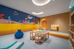 Innen-Kinderspielplatz