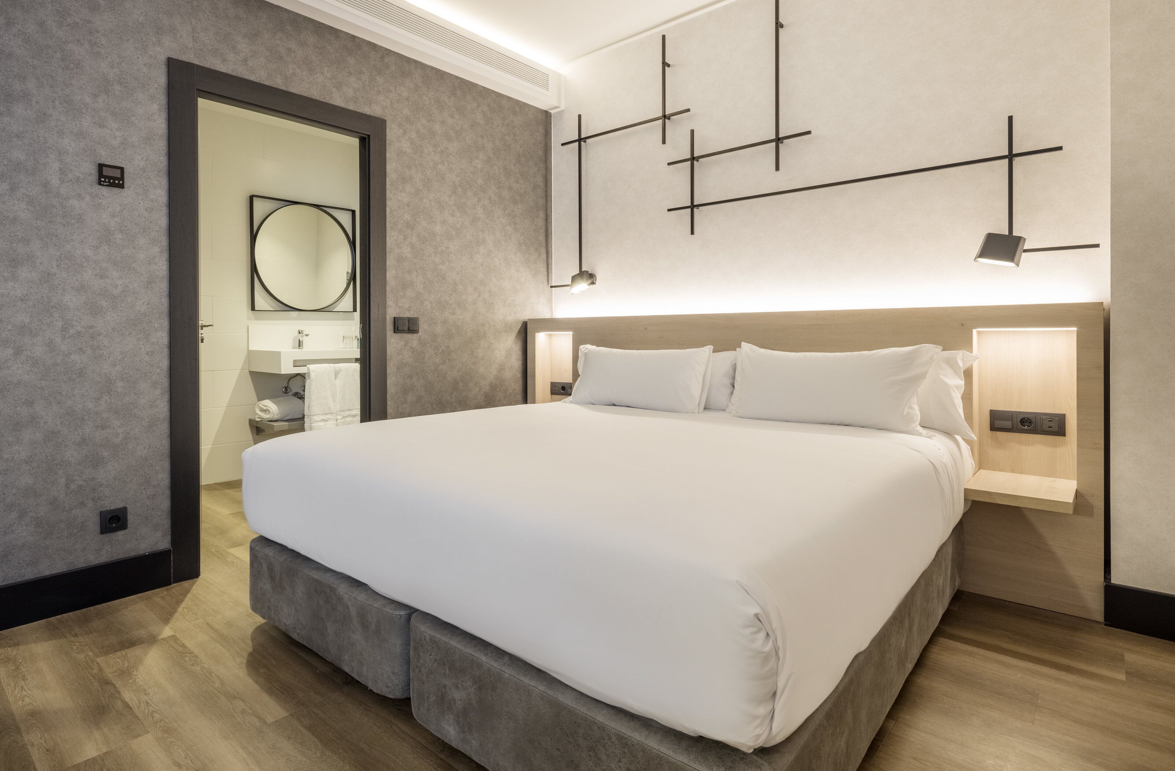 premium room | in-room safe, desk, laptop workspace, blackout curtains