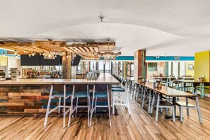 Bar (on property) - Oceanfront,King,ALL Amenities,Pools,W69 (Myrtle Beach)