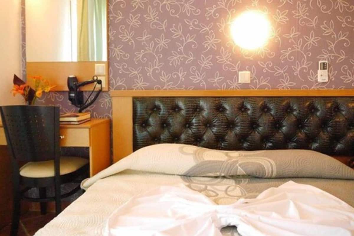 2 bedrooms, minibar, in-room safe, individually decorated