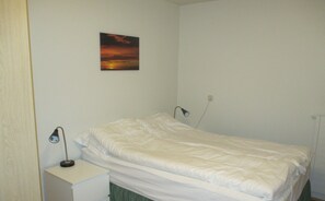 2 bedrooms, free WiFi, bed sheets, wheelchair access
