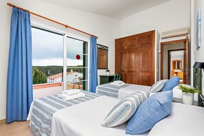 4 Schlafzimmer, Bügeleisen/Bügelbrett, kostenloses WLAN, Bettwäsche