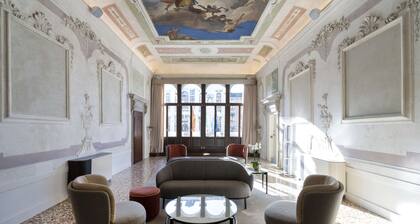 Radisson Collection Hotel, Palazzo Nani Venice