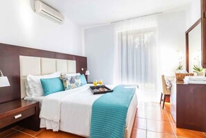 4 bedrooms, iron/ironing board, travel crib, WiFi