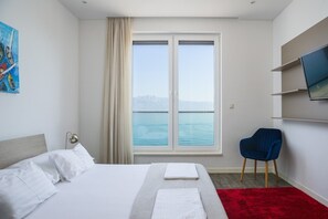 6 bedrooms, iron/ironing board, WiFi, bed sheets - Luxury Villa Ciovo Joy 2 with private pool and shared gym in Slatine - Ciovo (Slatine)