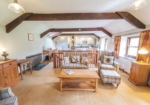 Smart TV, DVD player - Dog friendly holiday home for 4 people, breath taking scenery, WiFi & only a short walk to the pub. (Richmond)