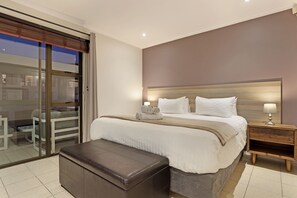 Basic-Stadtwohnung | 3 Schlafzimmer, kostenloses WLAN