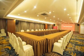 Unclassified image, 3 of 53, button - Century Plaza Qidu Hotel (Zibo)