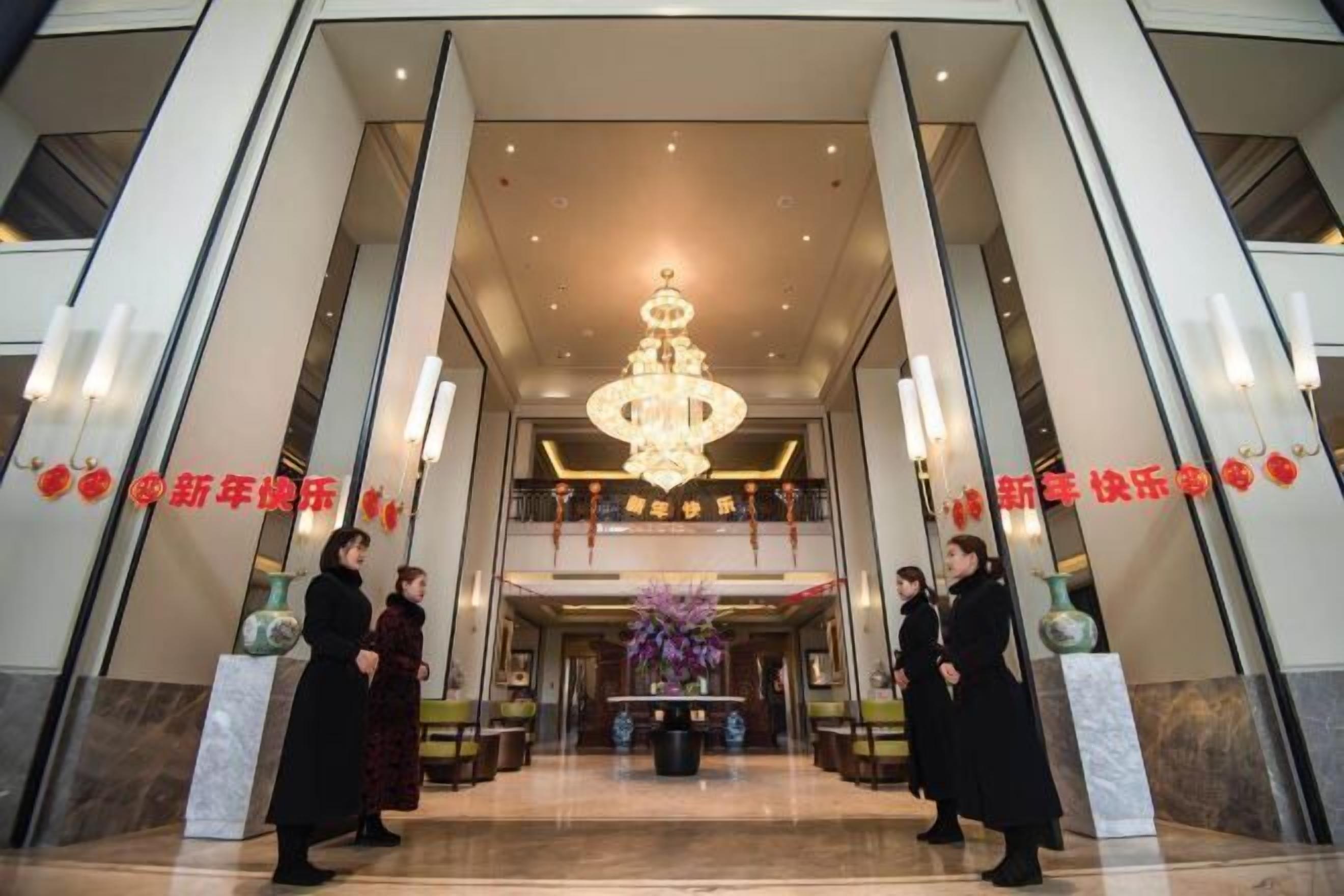 المنشأة من الداخل