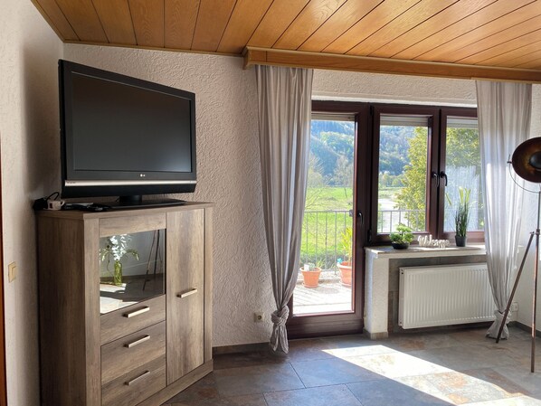 Smart-TV, Stereoanlage