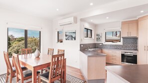 Fridge, dishwasher, cookware/dishes/utensils - The Shoreline (Evans Head)