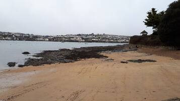Na praia