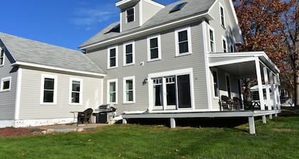 Meredith Bay - Brand New 1st Floor Apartment In Private Home