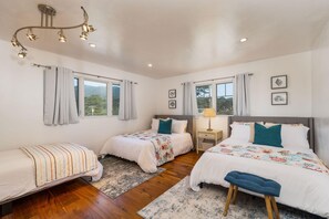 3 bedrooms, iron/ironing board, travel cot, WiFi