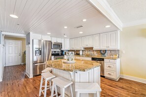 Microwave, dishwasher, coffee/tea maker, toaster - DAILY ACTIVITIES & LINENS INCLUDED*! Lovely direct Oceanfront, 2 bedroom (Den converted to a third bedroom, there is a pocket door for privacy with a queen bed, closed from kitchen but open to entry) 2 bath condo. (Ocean City)