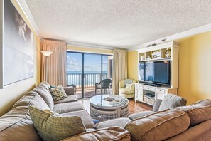 TV - DAILY ACTIVITIES & LINENS INCLUDED*! Lovely direct Oceanfront, 2 bedroom (Den converted to a third bedroom, there is a pocket door for privacy with a queen bed, closed from kitchen but open to entry) 2 bath condo. (Ocean City)