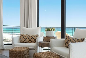 TV connectée, cheminée, baby-foot