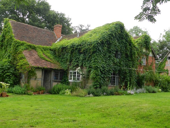 小屋, 1 张大床 | 住宿场地