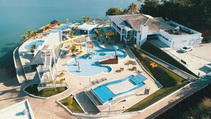 Indoor pool, outdoor pool