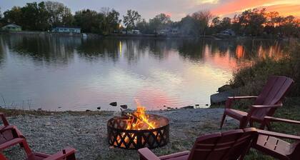 Spacious 4-bedroom house in tranquil Moline with AC