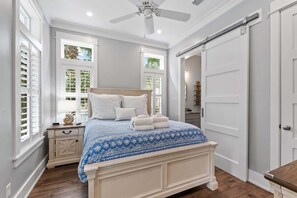 4 habitaciones, tabla de planchar con plancha y wifi gratis