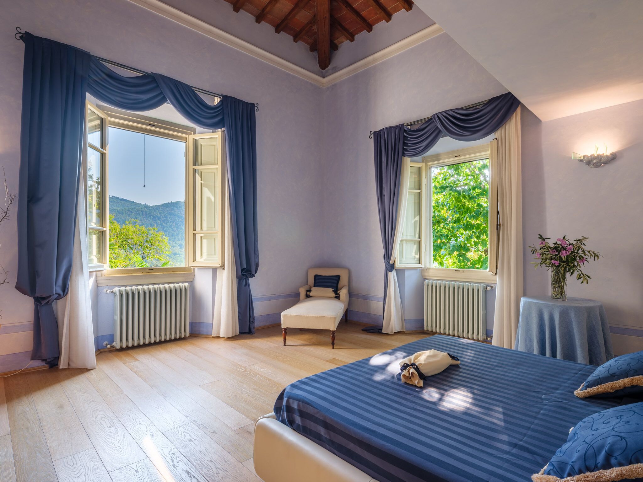 14 chambres, fer et planche à repasser, Wi-Fi gratuit, draps fournis