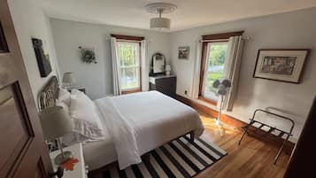 4 Schlafzimmer, BĂŒgeleisen/BĂŒgelbrett, kostenloses WLAN, BettwĂ€sche