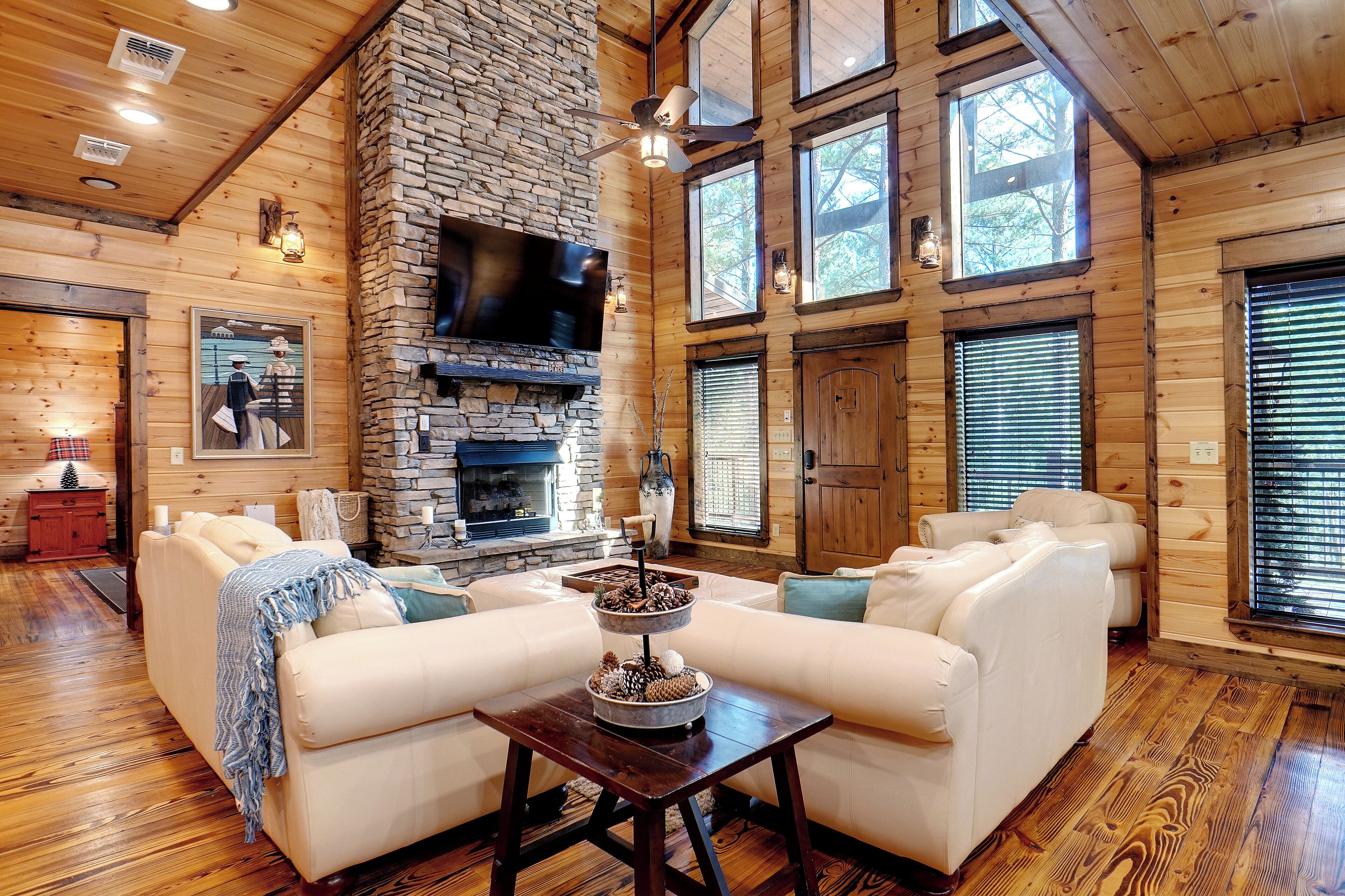 Télévision, cheminée