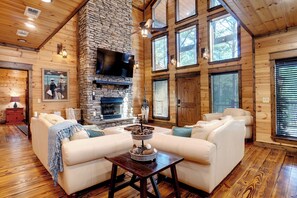 Televisión y chimenea