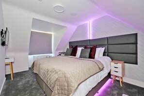 Exclusive House, Private Bathroom - Ben Shea Smart Home (Keith)